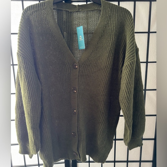 Cupshe Olive Green V-Neck Button Front Cardigan Sweater. NWT - Picture 2 of 6